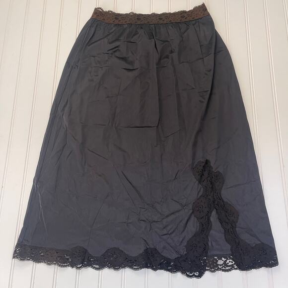 vassarette Other - Vintage Vassarette Slip Skirt Slit Scallop Lace Whimsigoth Fairy Festival Medium